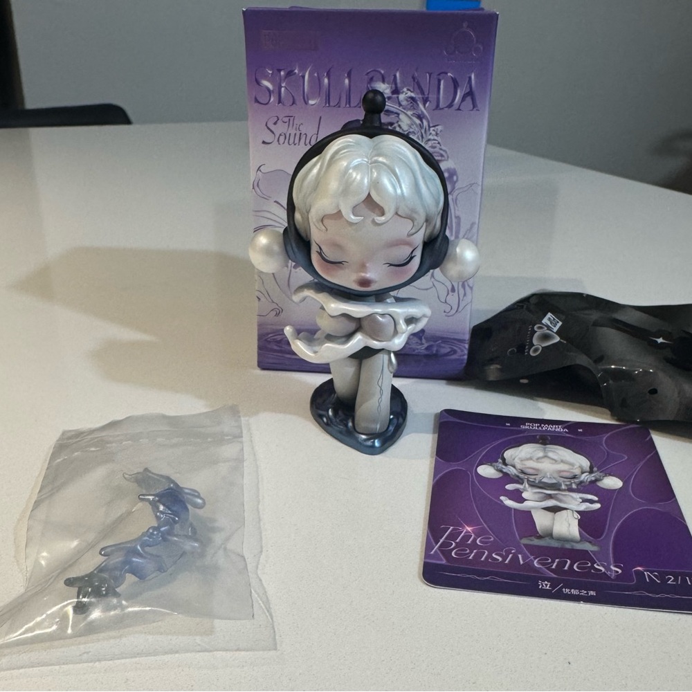 Skull Panda Figurine The Sound, The Pensiveness